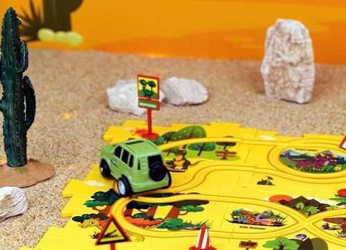 TOR SAMOCHODOWY KREATYWNE PUZZLE DINOZAUR PARK AUTKO 15 el. PUZZLE RAIL CAR na Arena.pl