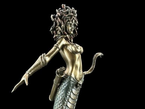 FIGURKA MEDUZA VERONESE (WU76209A4) na Arena.pl