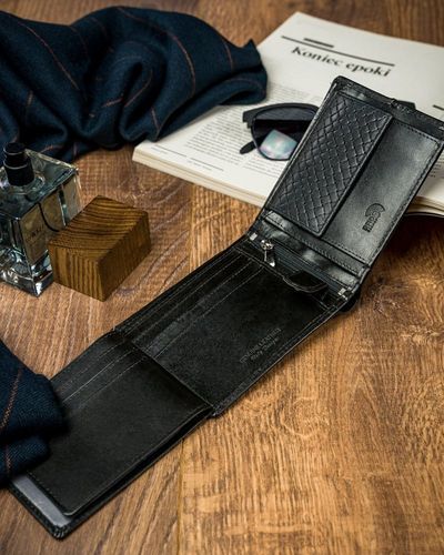 czarny portfel męski skórzany forever young® z przeszyciem na Arena.pl