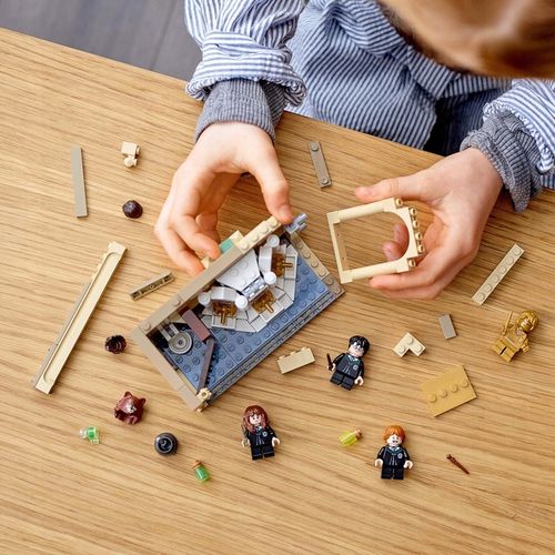 LEGO Harry Potter 76386 Hogwart: Pomyłka z Eliksirem + Latający Ford Anglia na Arena.pl