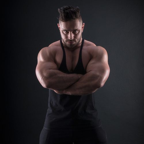 RED IS BAD tanktop - czarny Size - XL na Arena.pl