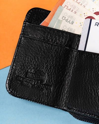 mały, kompaktowy portfel damski z błyszczącej skóry naturalnej - lorenti na Arena.pl