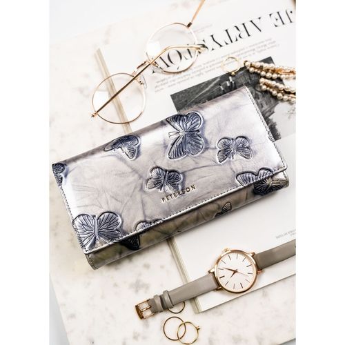 pojemny portfel damski ze skóry naturalnej w srebrnym kolorze zamykany na Arena.pl