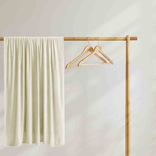 BLA/MIC/CRE/150x200 na Arena.pl