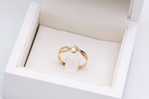 Złoty pierścionek PZD4357 - Diament na Arena.pl