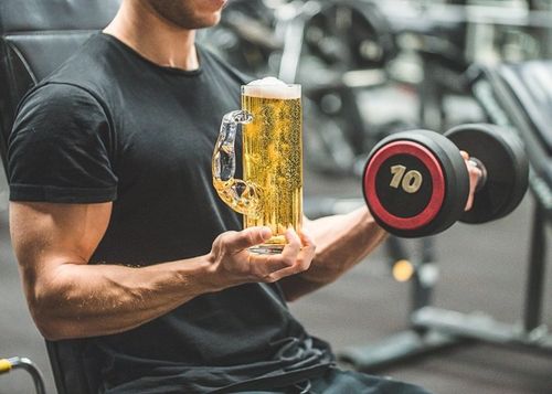 Kufel siłacza na Arena.pl