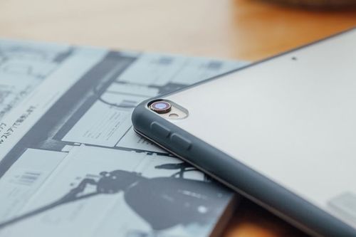 Moshi VersaCover - Etui origami iPad Pro 10.5 na Arena.pl