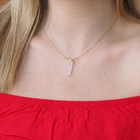 Naszyjnik - Kwarc Różowy mały sopel w okuciu na łańcuszku