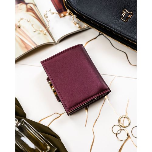 portfel damski ze skóry naturalnej i ekologicznej w fioletowym kolorze, na Arena.pl