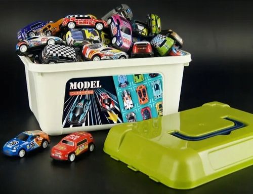 DUŻY ZESTAW SAMOCHODÓW METALOWE RESORAKI w walizce Autka AUTKO Z NAPĘDEM na Arena.pl