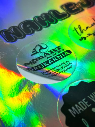 Naklejki samoprzylepne HOLOGRAFICZNE HOLO z twoim LOGO grafiką 50 szt 5 cm na Arena.pl