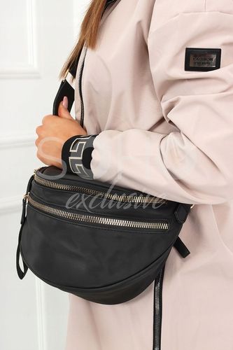 TOREBKA NA RAMIĘ TORBA KLASYCZNA LISTONOSZKA NERKA SPORTOWA POJEMNA CZARNA na Arena.pl