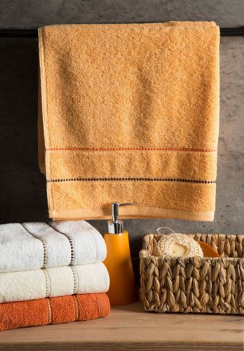 Ręcznik Suzi 70X140 cm niebieski frotte 500 g/m² z bordiurą na Arena.pl