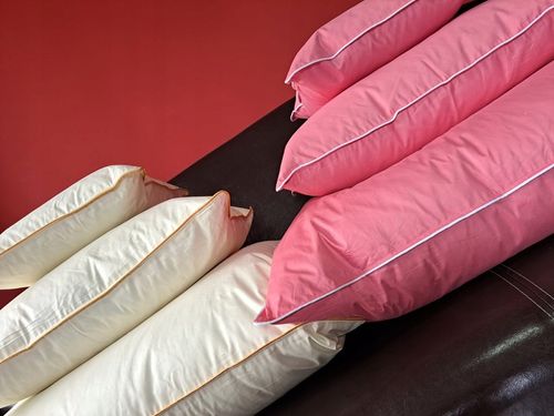 Poduszka z pierza 70x80 1,5 kg 3 KOLORY na Arena.pl