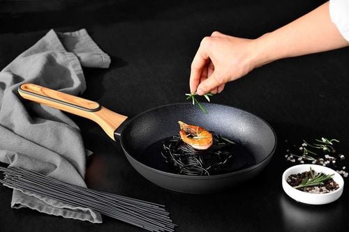 patelnia multiclad 24cm bergner bg-56031 charcoal na Arena.pl