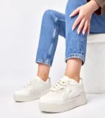 Beżowe sneakersy na platformie Alessandra 40