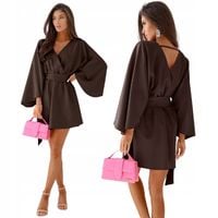 ELEGANCKA SUKIENKA MINI Z PRZEKŁADANYM DEKOLTEM - CZEKOLADOWA