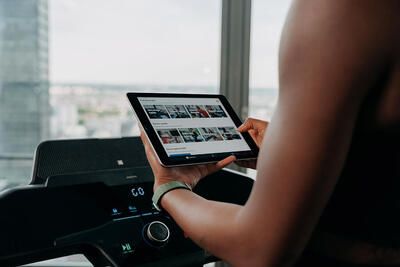 Bieżnia do biegania Domyos Run500 E-connected na Arena.pl