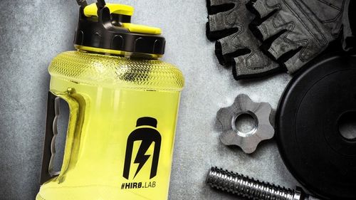 WATER JUG NA WODĘ BIDON BUTELKA Z MIARKĄ 1,89l WBUDOWANY POJEMNIK hiro na Arena.pl