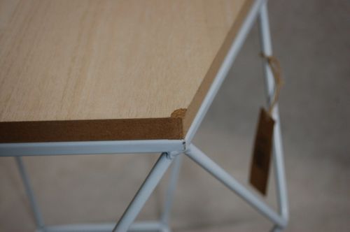 Stolik Hexi biały Outlet MICROUSBCABLE1 na Arena.pl