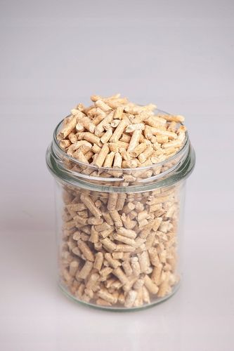 DUŻY ŻWIREK DREWNIANY DLA KOTA KRÓLIKA ŚWINKI PELLET 15 KG JASNY 30 LITRÓW na Arena.pl