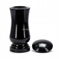 Elegancki wazon granitowy na cmentarz z granitową pokrywką StoneOnline