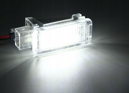 Lampka bagażnika nóg uniwersalne oświetlenie LED AUDI A6 A7 A8 S8 na Arena.pl