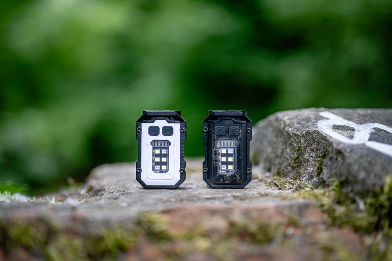 Latarka LED Newell EDC Nyks  Solid - czarna zdjęcie 6