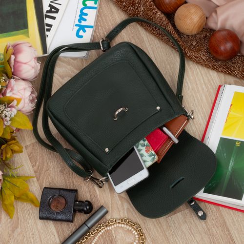 VERA PELLE torebka damska skórzana listonoszka z paskiem V645 c.zielona na Arena.pl