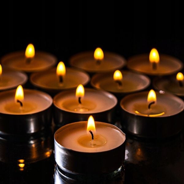 PODGRZEWACZE TEALIGHT ŚWIECZKI BEZZAPACHOWE 100SZT zdjęcie 4