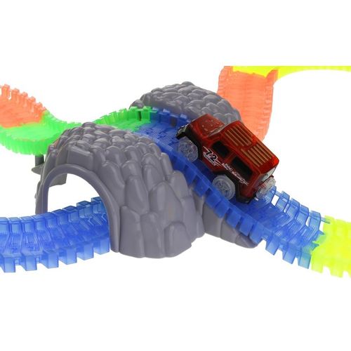 Tor Samochodowy Świecący 528el Magic Track 2 Autka na Arena.pl