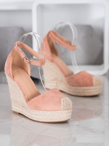 Puma BASKET PLATFORM VALENTINE r.37,5 na Arena.pl