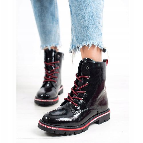 Lakierowane Trapery r.40 na Arena.pl