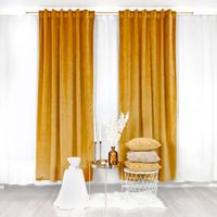 Welurowa zasłona w kolorze miodowym 140x260