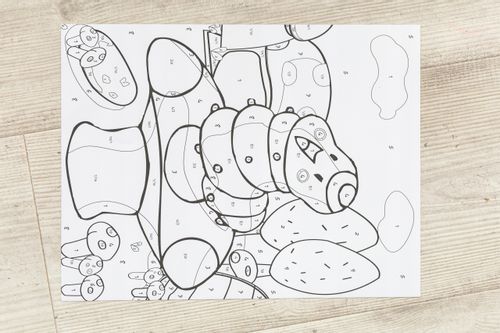 Kolorowanka obrazek rysowanie po numerach kredki na Arena.pl