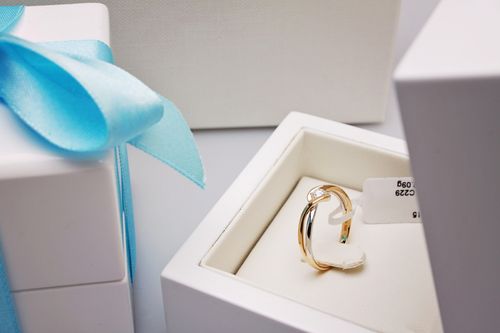 pierścionek zaręczynowy z dwukolorowego złota z brylantem 0,15ct na Arena.pl