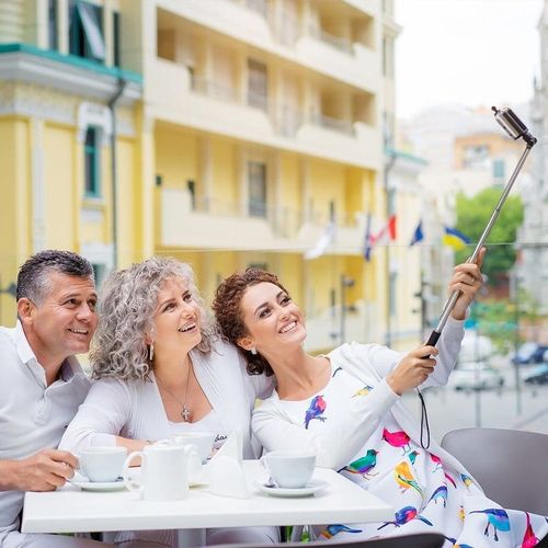 Selfie stick, statyw Bluetooth BlitzWolf BW-BS6 do smartfonów na Arena.pl
