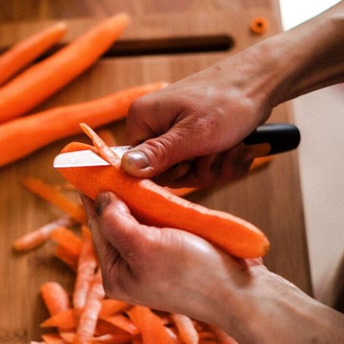 FISKARS nóż do warzyw 8 cm na Arena.pl