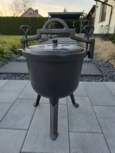 Kociołek żeliwny myśliwski 8 litrów na Arena.pl