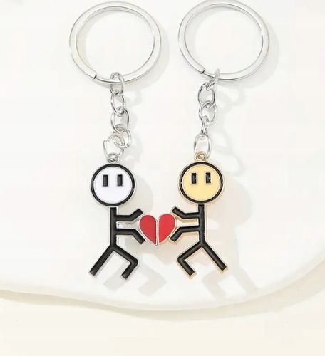 Breloczki Komplet dla Par dla Zakochanych Dwa Ludziki z Sercem Magnetyczne na Arena.pl