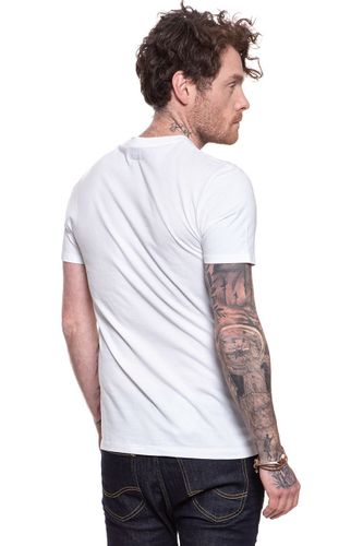 WRANGLER T SHIRT SS GLOBE TEE WHITE W7D9FK989 M na Arena.pl