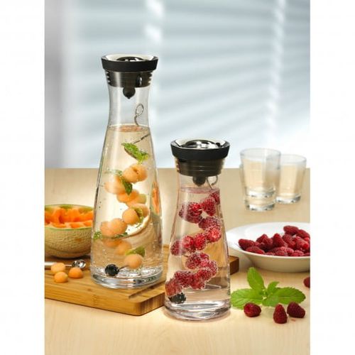 Karafka Basic 1 l ze spiralami na owoce WMF na Arena.pl