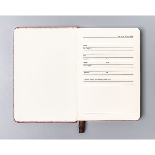 notes w formacie a6 w różowym kolorze, zadrukowany w linie na Arena.pl