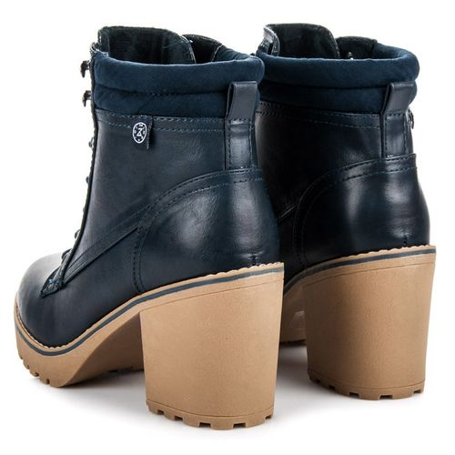 Workery na słupku r.38 na Arena.pl