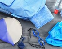 czepek silikonowy na basen pływacki kąpielowy cp7 biało niebieski