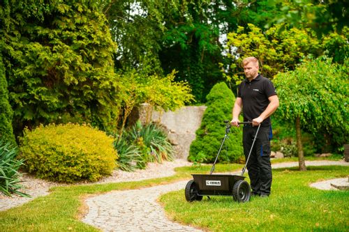 CEDRUS SP31516 SIEWNIK ROZSIEWACZ OGRODOWY DO NASION NAWOZÓW NAWOZU SOLI PIASKU 27kg  / 60cm na Arena.pl