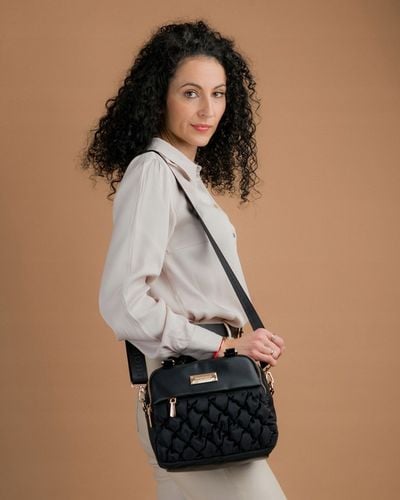 TOREBKA LISTONOSZKA MONNARI PIKOWANA SPORTOWA POJEMNA 3 KOMOROWA Czarny na Arena.pl