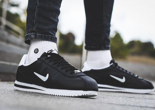 Nike Cortez Basic Jewel (833238-002)45.5 na Arena.pl
