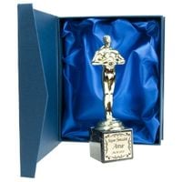 STATUETKA Z WŁASNYM GRAWEREM PREZENT DLA ŚWIADKÓW