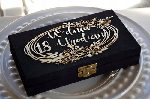 Pudełko na Pieniądze Prezent na 18 urodziny OSIEMNASTKA/ WYS. 24 H na Arena.pl